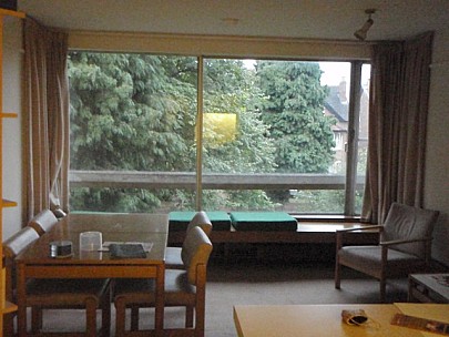 lounge window.jpg: 640x480, 98k (2008 Sept 11 19:15)
