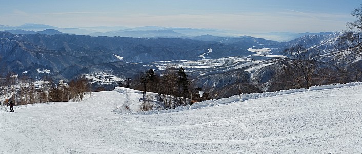 2015-02-16 10.27.01 Jim - Tsugaike - Uma-no-se Course_stitch.jpg: 6360x2704, 3807k (2015 Apr 19 14:48)
