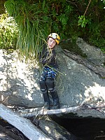 2011-01-25 12.21.24 P1020018 Simon Adrian clambering.jpeg: 3000x4000, 5798k (2011 Jan 30 20:13)