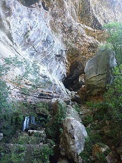 Coppers Cave and stream
Photographer;&nbsp;Simon
2011-01-26&nbsp;15.12.39;&nbsp;Metadata time: '2011 Jan 26 15:12'
Original size:&nbsp;3,000 x 4,000; 5,398 kB
Filename: 2011-01-26 15.12.39 P1020040 Simon Coppers Cave and stream.jpeg