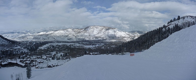 Aspen from Aspen Highlands
Photographer;&nbsp;Simon
2014-02-03&nbsp;14.54.02;&nbsp;Metadata time: '2014 Feb 03 14:54'
Original size:&nbsp;6,437 x 2,647; 1,601 kB;&nbsp;stitch
Filename: 2014-02-03 14.54.02 Panorama Simon - Aspen from Aspen Highlands_stitch.jpg