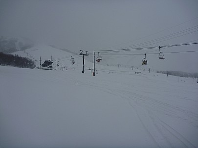 Tsugaike slope
Photo: Simon
2015-02-15 11.03.09; '2015 Feb 15 11:03'
Original size: 4,000 x 3,000; 3,937 kB