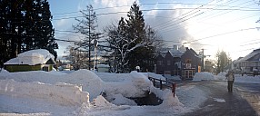 Jim walking
Photographer;&nbsp;Simon
2015-02-16&nbsp;07.18.00;&nbsp;Metadata time: '2015 Feb 16 07:18'
Original size:&nbsp;6,406 x 2,870; 3,480 kB;&nbsp;stitch
Filename: 2015-02-16 07.18.00 Panorama Simon - Jim walking_stitch.jpg