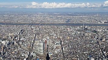 Skytree and views
Photographer;&nbsp;Jim
2015-02-19&nbsp;14.32.29;&nbsp;Metadata time: '2015 Feb 19 14:32'
Original size:&nbsp;5,312 x 2,988; 8,679 kB
Filename: 2015-02-19 14.32.29 Jim - Skytree and views.jpeg