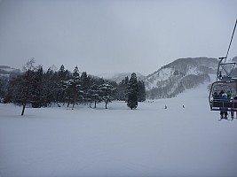 Riding Nakiyama  3 chair
Photographer;&nbsp;Simon
2015-02-09&nbsp;09.42.48;&nbsp;Metadata time: '2015 Feb 09 09:42'
Original size:&nbsp;4,000 x 3,000; 4,320 kB
Filename: 2015-02-09 09.42.48 P1010349 Simon - riding Nakiyama 3 chair.jpeg