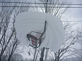 Snow on chair on unused Kamo 4 lift
Photographer;&nbsp;Simon
2015-02-10&nbsp;11.48.34;&nbsp;Metadata time: '2015 Feb 10 11:48'
Original size:&nbsp;4,000 x 3,000; 6,376 kB
Filename: 2015-02-10 11.48.34 P1010387 Simon - snow on chair on unused Kamo4 lift.jpeg
