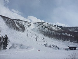 View  1 and  2 lifts
Photographer;&nbsp;Simon
2015-02-10&nbsp;13.31.35;&nbsp;Metadata time: '2015 Feb 10 13:31'
Original size:&nbsp;4,000 x 3,000; 5,063 kB
Filename: 2015-02-10 13.31.35 P1010398 Simon - View 1 and 2 lifts.jpeg