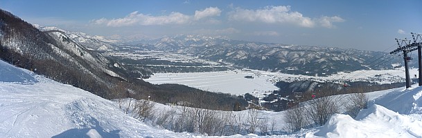 Cosmo  4 lift
Photographer;&nbsp;Simon
2015-02-11&nbsp;14.12.00;&nbsp;Metadata time: '2015 Feb 11 14:12'
Original size:&nbsp;8,476 x 2,783; 4,742 kB;&nbsp;stitch
Filename: 2015-02-11 14.12.00 Panorama Simon - Cosmo 4 lift_stitch.jpg