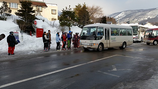 Hakuba  47 shuttle
Photographer;&nbsp;Jim
2015-02-12&nbsp;08.30.54;&nbsp;Metadata time: '2015 Feb 12 12:30'
Original size:&nbsp;5,312 x 2,988; 5,225 kB
Filename: 2015-02-12 08.30.54 Jim - Hakuba 47 shuttle.jpeg