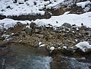 2015-02-13 11.08.04 P1010507 Simon - lots of snow monkeys across the river.jpeg: 4000x3000, 6871k (2015 Jun 07 14:13)