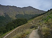 2016-01-02 10.21.03 P1040034 Philip - track and Ben Lomond.jpeg: 4320x3240, 5532k (2016 Feb 08 15:50)