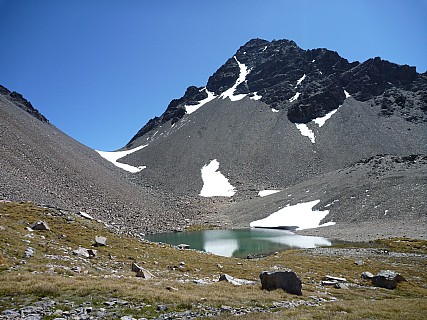 Upper tarn and Mt Maitland
Photographer;&nbsp;Philip
2016-01-04&nbsp;15.30.48;&nbsp;Metadata time: '2016 Jan 04 15:30'
Original size:&nbsp;4,320 x 3,240; 5,124 kB
Filename: 2016-01-04 15.30.48 P1040074 Philip - upper tarn and Mt Maitland.jpeg