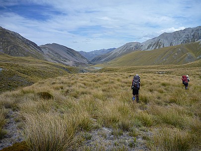 Starting down Snowy Gorge
Photographer;&nbsp;Philip
2016-01-06&nbsp;12.38.38;&nbsp;Metadata time: '2016 Jan 06 12:38'
Original size:&nbsp;4,320 x 3,240; 5,625 kB
Filename: 2016-01-06 12.38.38 P1040102 Philip - starting down Snowy Gorge.jpeg