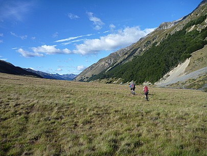 Crossing The Broad Grassy Fans
Photographer;&nbsp;Philip
2016-01-08&nbsp;09.00.22;&nbsp;Metadata time: '2016 Jan 08 09:00'
Original size:&nbsp;4,320 x 3,240; 5,541 kB
Filename: 2016-01-08 09.00.22 P1040137 Philip - crossing the broad grassy fans.jpeg