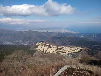 View out to Sagami Bay
Photographer;&nbsp;Adrian
2016-03-02&nbsp;14.14.30;&nbsp;Metadata time: '2016 Mar 02 14:14'
Original size:&nbsp;3,264 x 2,448; 2,434 kB
Filename: 2016-03-02 14.14.30 IMG_20160302_141429715 Adrian - view out to Sagami Bay.jpeg