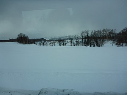 Niseko view from bus
Photographer;&nbsp;Simon
2016-02-22&nbsp;15.27.52;&nbsp;Metadata time: '2016 Feb 22 15:27'
Original size:&nbsp;4,608 x 3,456; 6,223 kB
Filename: 2016-02-22 15.27.52 P1000397 Simon - Niseko view from bus.jpeg