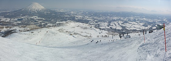 Skiing Niseko