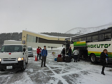 Adrian and our bus
Photographer;&nbsp;Simon
2016-02-29&nbsp;08.41.22;&nbsp;Metadata time: '2016 Feb 29 08:41'
Original size:&nbsp;4,608 x 3,456; 6,258 kB
Filename: 2016-02-29 08.41.22 P1000710 Simon - Adrian and our bus.jpeg