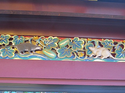 Toshugo Shrine Sukibei wall detail
Photographer;&nbsp;Anne
2017-01-11&nbsp;15.33.16;&nbsp;Metadata time: '2017 Jan 11 15:33'
Original size:&nbsp;4,608 x 3,456; 5,488 kB
Filename: 2017-01-11 15.33.16 IMG_8269 Anne - Toshugo Shrine Sukibei wall detail.jpeg