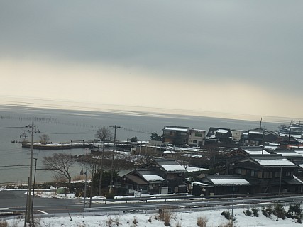 View From Train
Photographer;&nbsp;Anne
2017-01-20&nbsp;11.47.20;&nbsp;Metadata time: '2017 Jan 20 11:47'
Original size:&nbsp;4,608 x 3,456; 4,523 kB
Filename: 2017-01-20 11.47.20 IMG_8991 Anne - view from train.jpeg