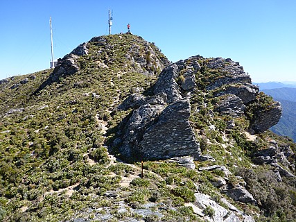 Brian on Mt Riley
Photographer;&nbsp;Simon
2017-12-03&nbsp;10.05.28;&nbsp;Metadata time: '2017 Dec 03 10:05'
Original size:&nbsp;4,608 x 3,456; 6,388 kB
Filename: 2017-12-03 10.05.28 P1010786 Simon - Brian on Mt Riley.jpeg