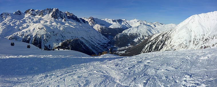 Top of Plan Joran
Photographer;&nbsp;Simon
2018-01-23&nbsp;15.33.41;&nbsp;Metadata time: '2018 Jan 23 15:33'
Original size:&nbsp;7,678 x 3,081; 23,384 kB;&nbsp;stitch
Filename: 2018-01-23 15.33.41 Panorama Simon - top of Plan Joran_stitch.jpg