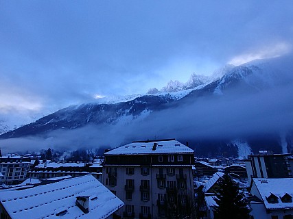 View of mountains from Hotel Richemond
Photographer;&nbsp;Simon
2018-01-23&nbsp;09.25.48;&nbsp;Metadata time: '2018 Jan 23 09:25'
Original size:&nbsp;3,612 x 2,709; 2,396 kB;&nbsp;str
Filename: 2018-01-23 09.25.48 LG6 Simon - view of mountains from Hotel Richemond_str.jpeg