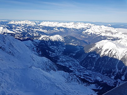 Chamonix Vallee
Photo: Jim
2018-01-24 10.28.10; '2018 Jan 24 10:28'
Original size: 4,032 x 3,024; 4,573 kB