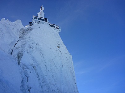 View of L'Aiguille du Midi
Photographer;&nbsp;Simon
2018-01-24&nbsp;10.17.14;&nbsp;Metadata time: '2018 Jan 24 10:17'
Original size:&nbsp;4,608 x 3,456; 6,283 kB
Filename: 2018-01-24 10.17.14 P1010874 Simon - view of L'Aiguille du Midi.jpeg