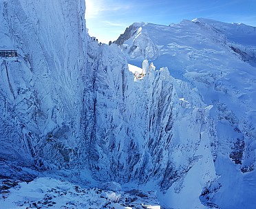 Mont Blanc
Photographer;&nbsp;Jim
2018-01-24&nbsp;10.28.17;&nbsp;Metadata time: '2018 Jan 24 10:28'
Original size:&nbsp;7,382 x 6,036; 40,762 kB;&nbsp;stitch
Filename: 2018-01-24 10.28.17 Jim - Mont Blanc_stitch.jpg