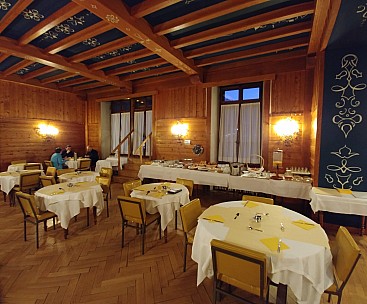 Breakfast at Hotel Richemond
Photographer;&nbsp;Simon
2018-01-25&nbsp;07.37.14;&nbsp;Metadata time: '2018 Jan 25 07:37'
Original size:&nbsp;3,771 x 3,120; 3,637 kB;&nbsp;cr
Filename: 2018-01-25 07.37.14 LG6 Simon - Breakfast at Hotel Richemond_cr.jpg