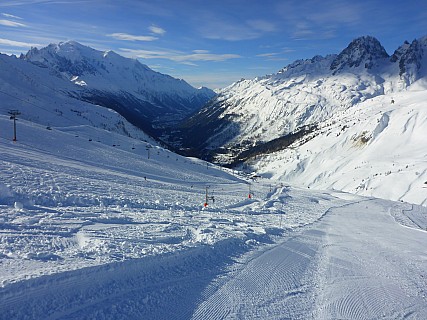 Down Arve to Charamillon
Photographer;&nbsp;Simon
2018-01-25&nbsp;11.35.28;&nbsp;Metadata time: '2018 Jan 25 11:35'
Original size:&nbsp;4,608 x 3,456; 5,958 kB
Filename: 2018-01-25 11.35.28 P1010951 Simon - down Arve to Charamillon.jpeg
