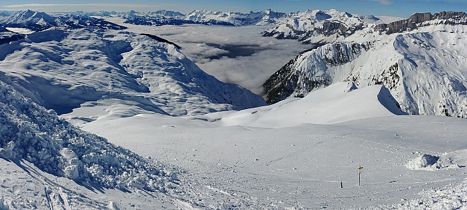 The Alps
Photographer;&nbsp;Simon
2018-01-27&nbsp;13.30.16;&nbsp;Metadata time: '2018 Jan 27 13:30'
Original size:&nbsp;6,967 x 3,135; 20,652 kB;&nbsp;stitch
Filename: 2018-01-27 13.30.16 LG6 Simon - The Alps_stitch.jpg