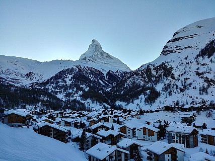 2018-01-29 16.05.38_HDR LG6 Simon - Matterhorn from Gornergrat Bahn.jpeg: 4160x3120, 5152k (2018 Jan 30 08:46)