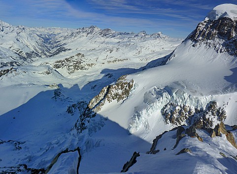 2018-01-30 14.15.39 Panorama Simon - Gronergrat from Klein Matterhorn_stitch.jpg: 6919x5066, 27801k (2018 Apr 23 18:25) 2018-01-30 14.15.39 Panorama Simon - Gronergrat from Klein Matterhorn_stitch.jpg: 6919x5066, 27801k (2018 Apr 23 18:25)