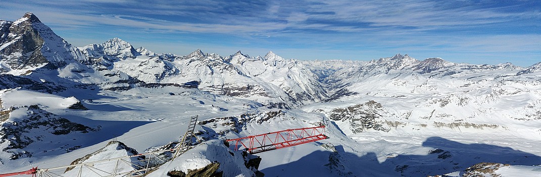 2018-01-30 14.22.03 LG6 Simon - Theodulgletscher from Klein Matterhorn lookout_stitch.jpg: 10094x3316, 29760k (2018 Apr 23 19:48) 2018-01-30 14.22.03 LG6 Simon - Theodulgletscher from Klein Matterhorn lookout_stitch.jpg: 10094x3316, 29760k (2018 Apr 23 19:48)