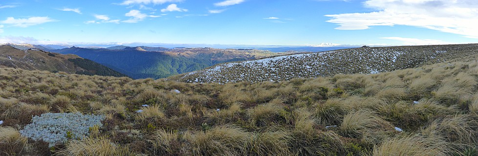 Ruahines view SW
Photographer;&nbsp;Simon
2018-07-07&nbsp;10.45.26;&nbsp;Metadata time: '2018 Jul 07 10:45'
Original size:&nbsp;9,983 x 3,265; 29,509 kB;&nbsp;stitch
Filename: 2018-07-07 10.45.26 P1020323 Simon - Ruahines view SW_stitch.jpg