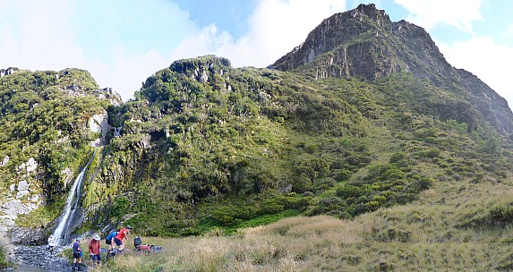 2019-01-18 08.38.25 Panorama Simon - water bottle fill stop and route_stitch.jpg: 7870x4173, 30268k (2019 Jun 20 21:11) 2019-01-18 08.38.25 Panorama Simon - water bottle fill stop and route_stitch.jpg: 7870x4173, 30268k (2019 Jun 20 21:11)