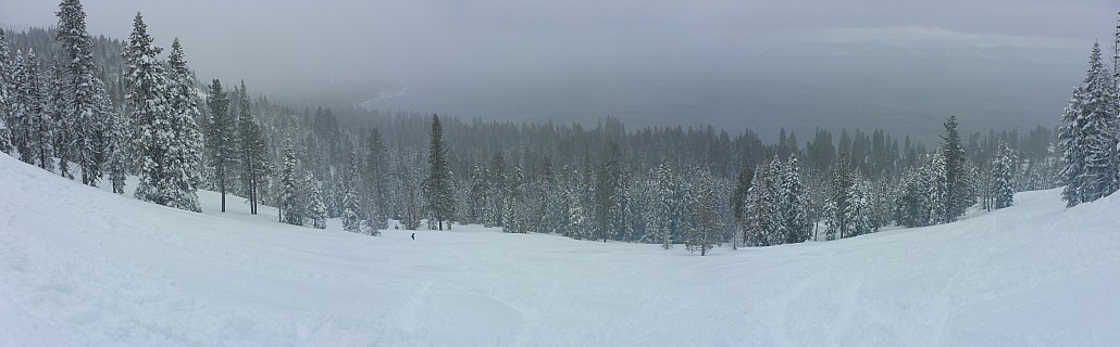 Ore Car run
Photographer;&nbsp;Simon
2019-02-26&nbsp;11.07.08;&nbsp;Metadata time: '2019 Feb 26 11:07'
Original size:&nbsp;10,231 x 3,178; 28,399 kB;&nbsp;stitch
Filename: 2019-02-26 11.07.08 Panorama Simon - Ore Car run_stitch.jpg