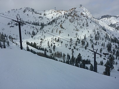 Squaw Valley from Easy Street
Photographer;&nbsp;Simon
2019-03-01&nbsp;09.50.02;&nbsp;Metadata time: '2019 Mar 01 09:50'
Original size:&nbsp;4,608 x 3,456; 6,332 kB
Filename: 2019-03-01 09.50.02 P1020746 Simon - Squaw Valley from Easy Street P4.jpeg