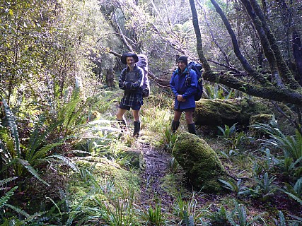 Brian and Jim on the track
Photographer;&nbsp;Simon
2019-11-14&nbsp;09.08.38;&nbsp;Metadata time: '2019 Nov 14 09:08'
Original size:&nbsp;4,608 x 3,456; 6,432 kB
Filename: 2019-11-14 09.08.38 P1030036 Simon - Brian and Jim on the track.jpeg