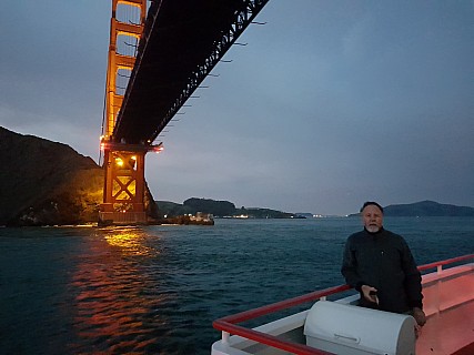 Simon and Golden Gate Bridge north end
Photo: Jim
2020-02-28 18.28.11; '2020 Feb 28 18:28'
Original size: 4,032 x 3,024; 2,156 kB
