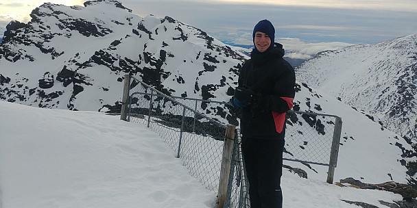 Adrian at lookout
Photographer;&nbsp;Simon
2020-08-02&nbsp;11.22.42;&nbsp;Metadata time: '2020 Aug 02 11:22'
Original size:&nbsp;4,160 x 2,080; 3,418 kB
Filename: 2020-08-02 11.22.42 LG6 Simon - Adrian at lookout.jpeg