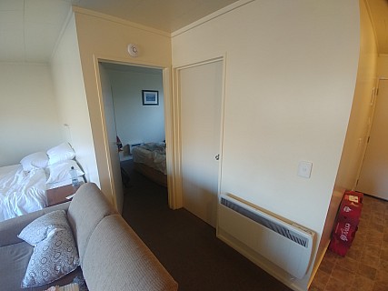 Motel interior
Photographer;&nbsp;Adrian
2020-08-09&nbsp;09.09.10;&nbsp;Metadata time: '2020 Aug 09 09:09'
Original size:&nbsp;4,160 x 3,120; 2,803 kB
Filename: 2020-08-09 09.09.10 LG6 Adrian - Motel interior.jpeg