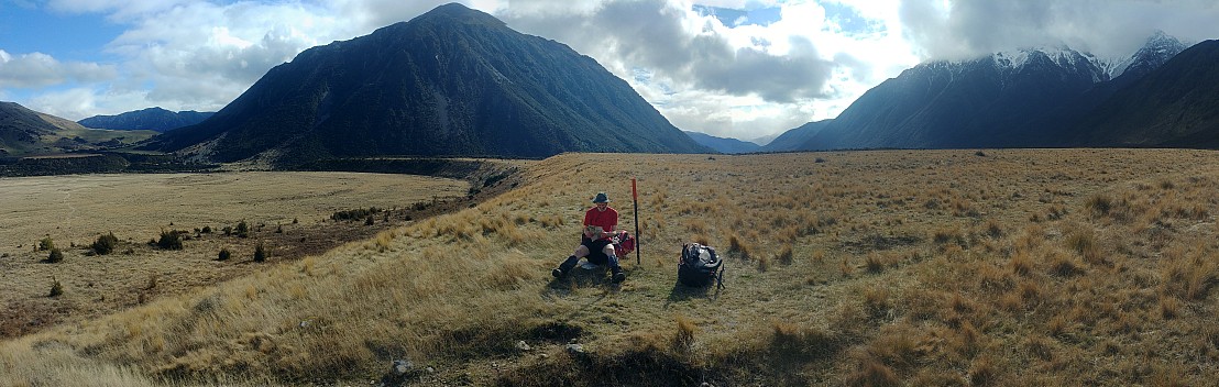 Sisters car park to Jollie Brook Hut Sisters car park to Jollie Brook Hut