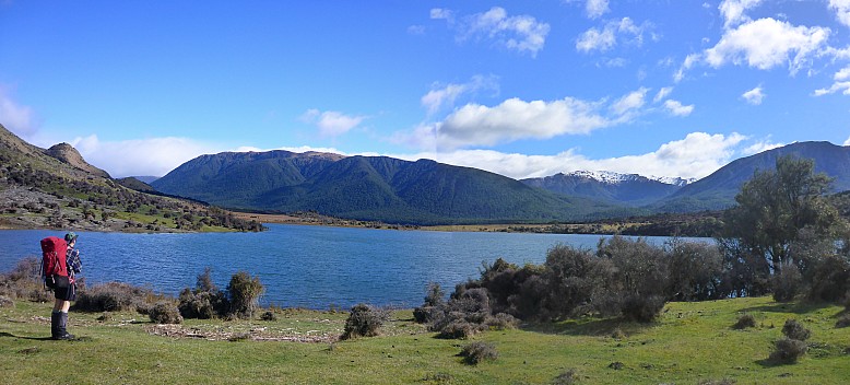 Hurunui Hut to Lake Taylor Hurunui Hut to Lake Taylor