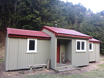 Jollie Brook Hut
Photo: Simon
2021-09-18 17.30.26; '2021 Sept 18 17:30'
Original size: 4,608 x 3,456; 6,023 kB
2021-09-18 17.30.26 P1030586 Simon - Jollie Brook Hut.jpeg