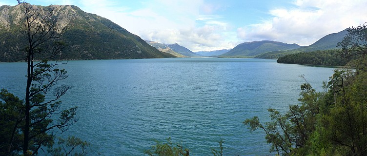 Lake Sumner from sidle track
Photographer;&nbsp;Simon
2021-09-20&nbsp;09.21.05;&nbsp;Metadata time: '2021 Sept 20 09:21'
Original size:&nbsp;7,904 x 3,364; 23,432 kB;&nbsp;stitch
Filename: 2021-09-20 09.21.05 Panorama Simon - Lake Sumner from sidle track_stitch.jpg