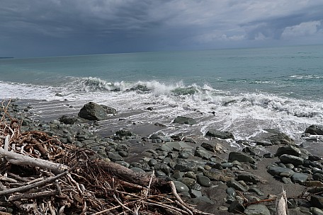 Te Oneone Beach
Photo: Brian
2022-03-06 13.47.21; '2022 Mar 06 13:47'
Original size: 5,472 x 3,648; 8,756 kB