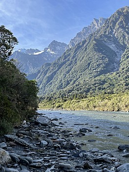2022-03-09 09.45.40 IMG_2829 Susie - Copland River from Campsite.jpeg: 3024x4032, 2933k (2022 Dec 04 14:10)